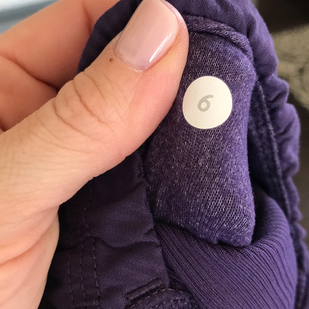 Lululemon jacket - Picture 4 of 7